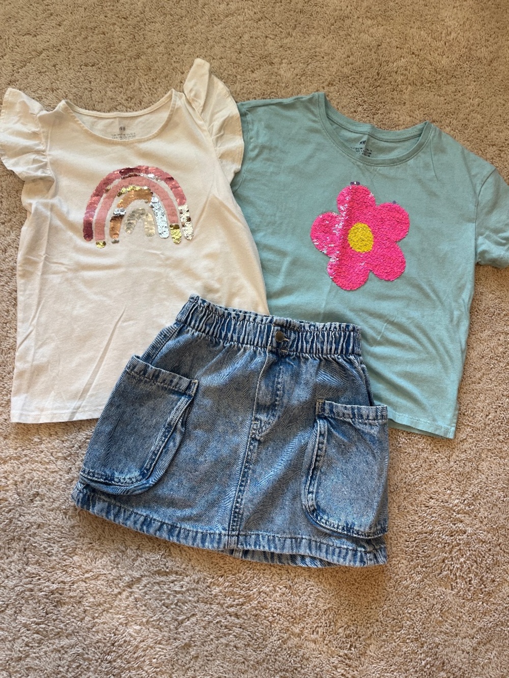 H&M Jean skirt & 2 shirts